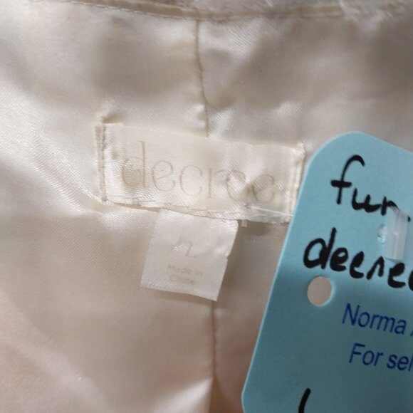 3650 Size Large Decree Sheep Fun Fur Lined Vest. - Picture 4 of 6